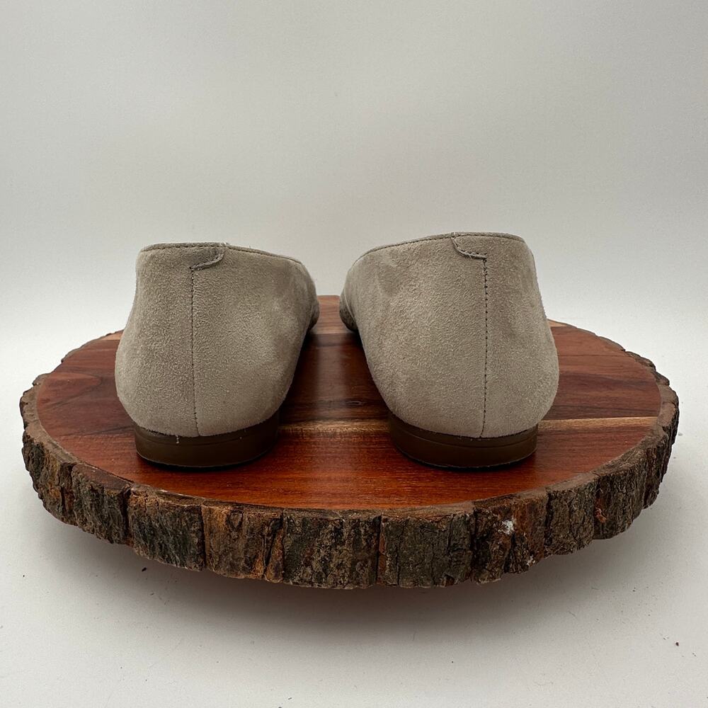 Vionic Carmela Ballet Flats Suede Pointed Toe Size 8 Tan EUC Preppy Quiet Luxury - Picture 3 of 10